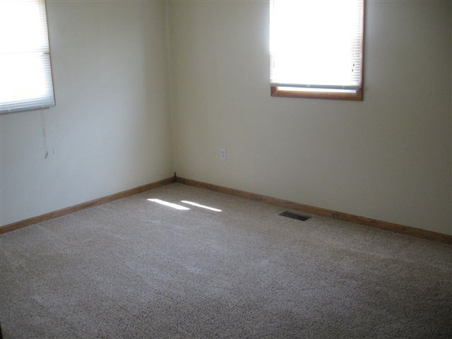 301 South Briner Road Marion, IN 46953 - Photo 10 of 12 Gallery Image 10