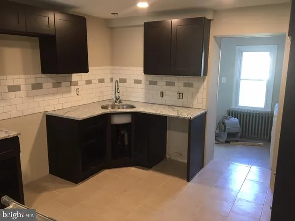 $1,800 | 6 West 1st Avenue, Conshohocken, PA 19428