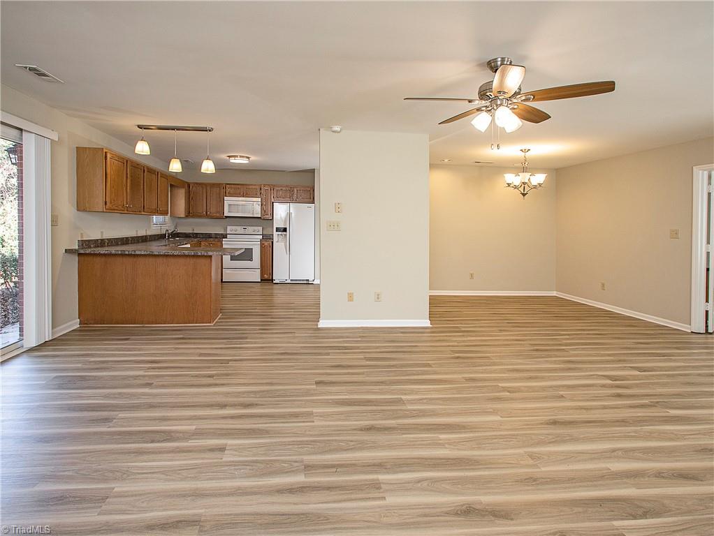 158 Surtees Road Winston-Salem, NC 27104 - Photo 6 of 20 Gallery Image 6