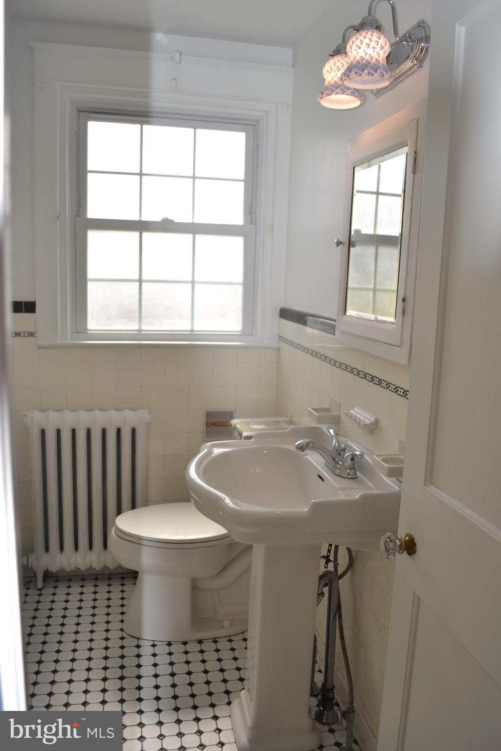 103 Gladstone Road Lansdowne, PA 19050 - Photo 23 of 34