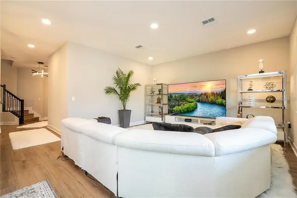 $3,500 | 5090 Shady Pnes Drive, St. Cloud, FL 34772