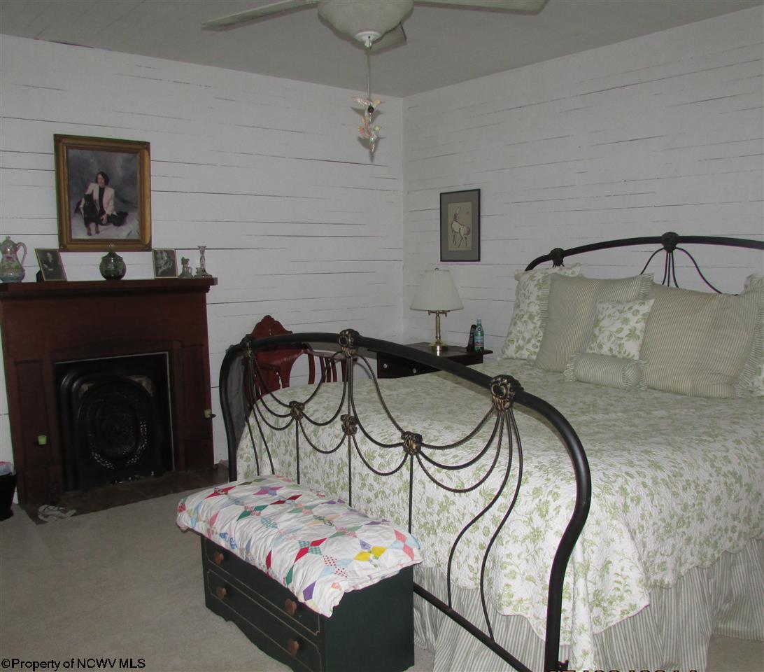 107 Copeland Road New Milton, WV 26411 - Photo 7 of 18 Gallery Image 7