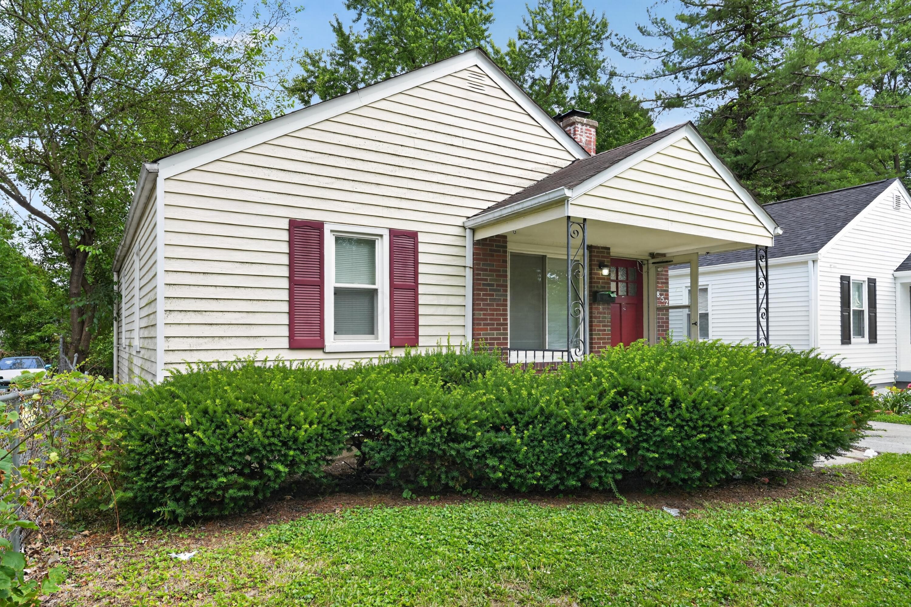 852 South Hampton Road Columbus, OH 43227 - Photo 3 of 31 07_852_S_Hampton_Rd-Exterior-n-17