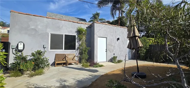 $2,795 | 2756 Locksley Place, Los Angeles, CA 90039