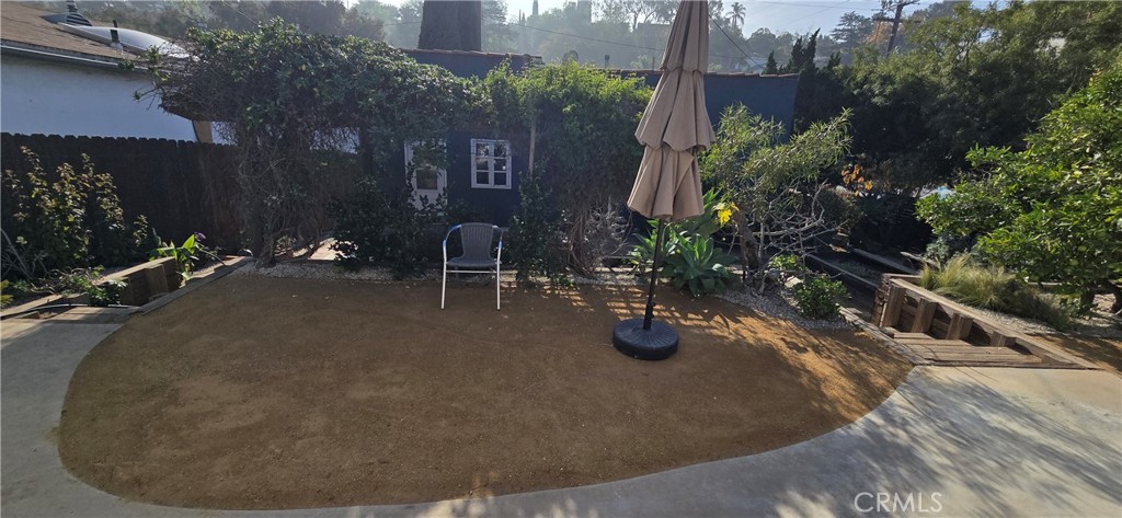 2756 Locksley Place Los Angeles, CA 90039 - Photo 13 of 15