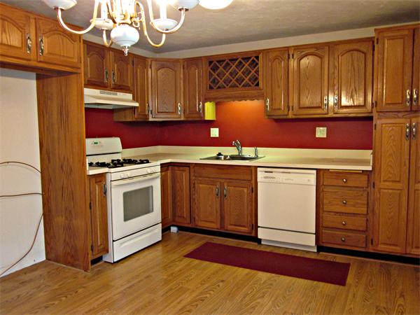 9 Meadowbrook Road, Unit 9 Millis, MA 02054 - Photo 2 of 12 Gallery Image 2
