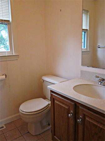 9 Meadowbrook Road, Unit 9 Millis, MA 02054 - Photo 4 of 12 Gallery Image 4