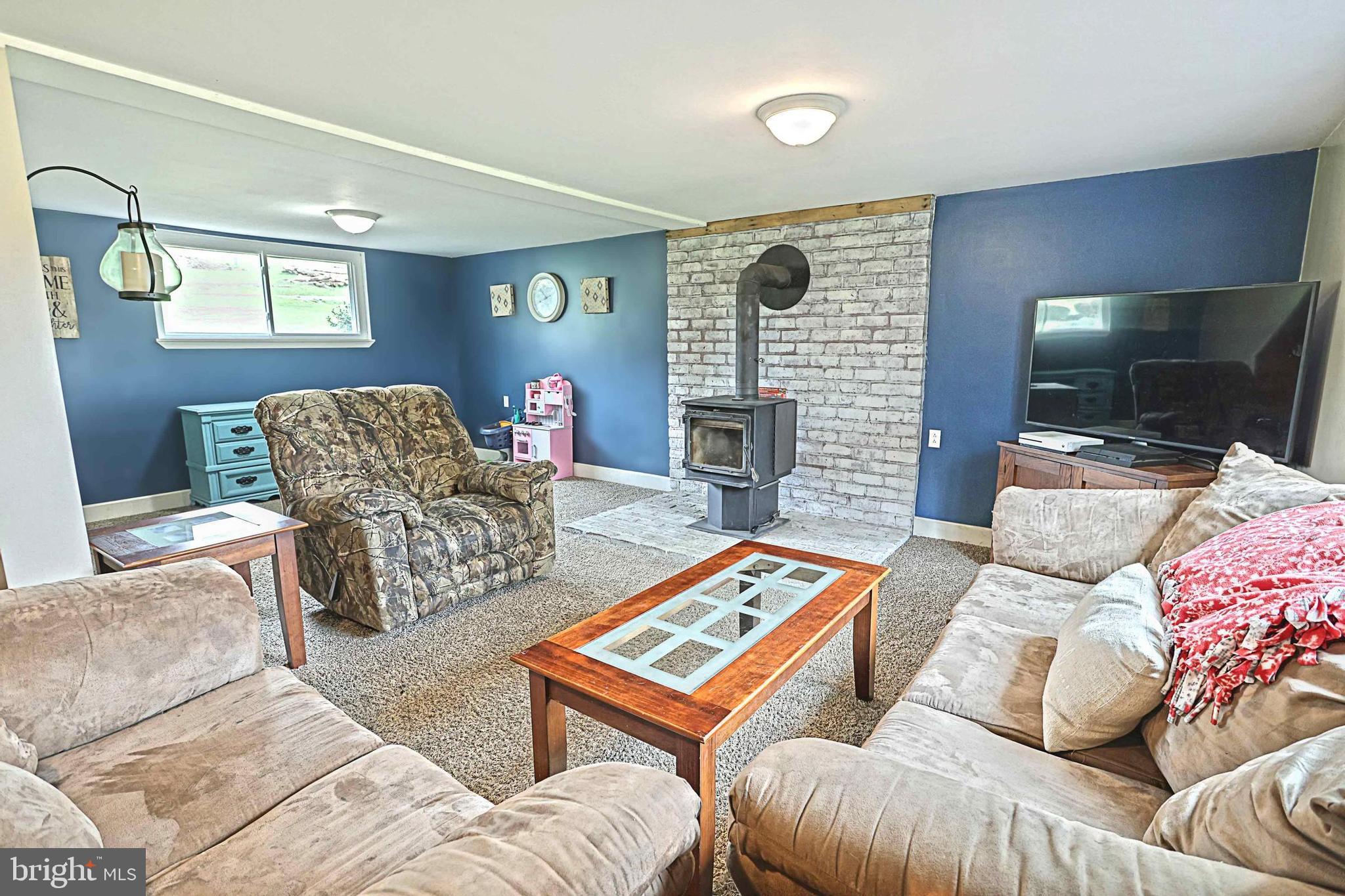 2260 Keeney Road Spring Grove, PA 17362 - Photo 19 of 28
