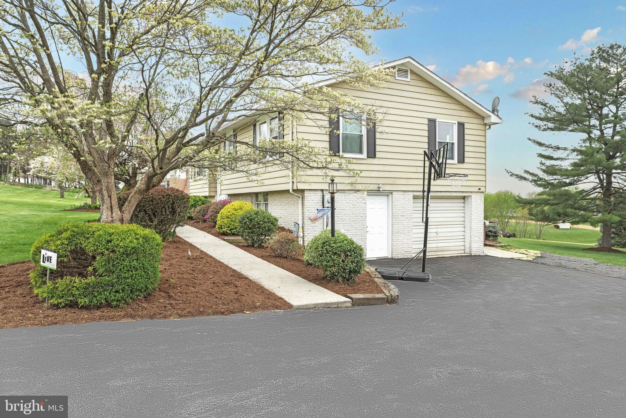 2260 Keeney Road Spring Grove, PA 17362 - Photo 23 of 28