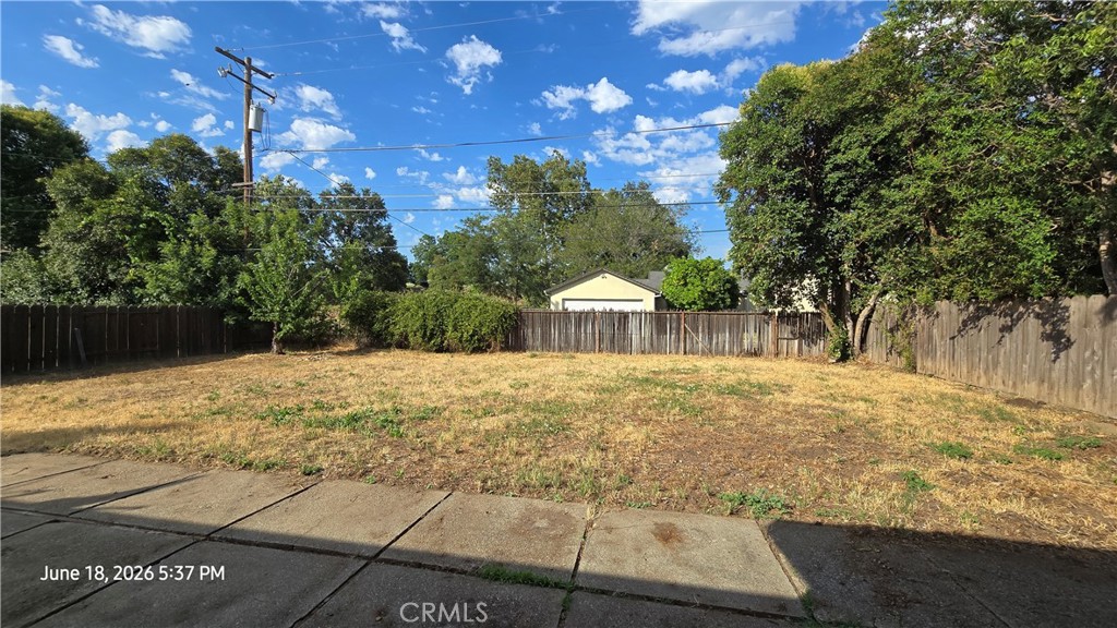 39 Franciscan Way Chico, CA 95973 - Photo 30 of 37 Fenced Back Yard