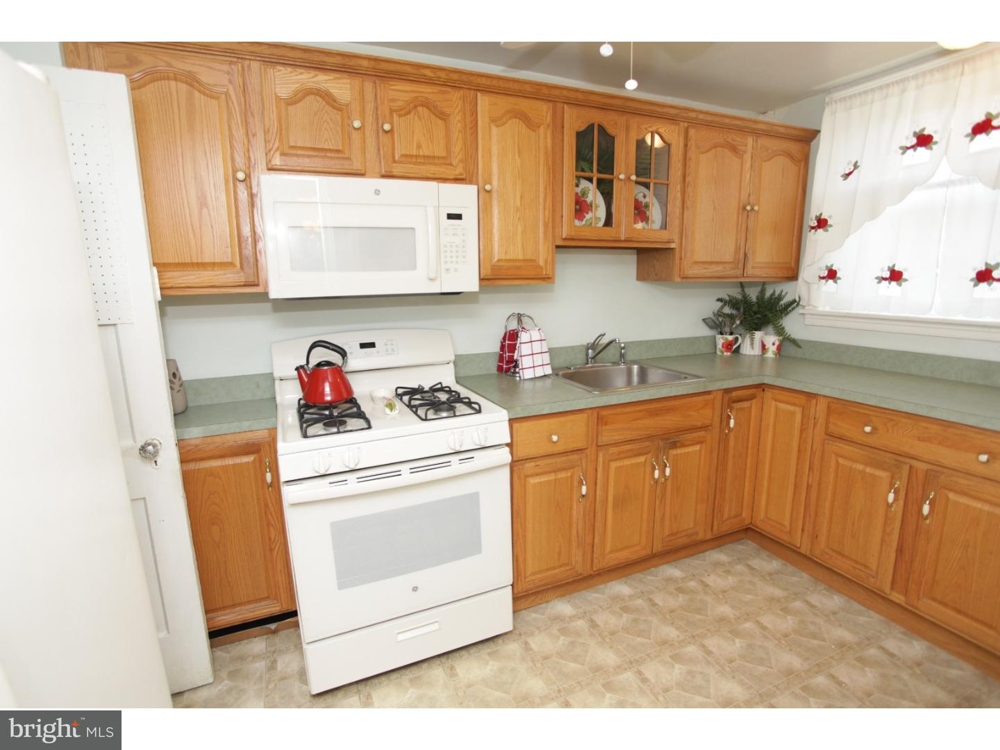 1540 Beverly Road Philadelphia, PA 19138 - Photo 7 of 24 Gallery Image 7