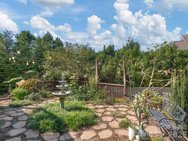 $695,000 | 95 Driftstone Circle, Arden, NC 28704