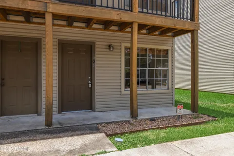 $79,500 | 300 Lozes Avenue, Unit 1502, Lafayette, LA 70508