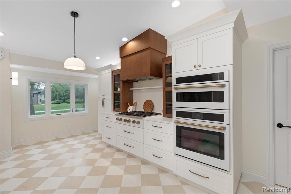 30360 Kincardine Road Franklin, MI 48025 - Photo 10 of 48