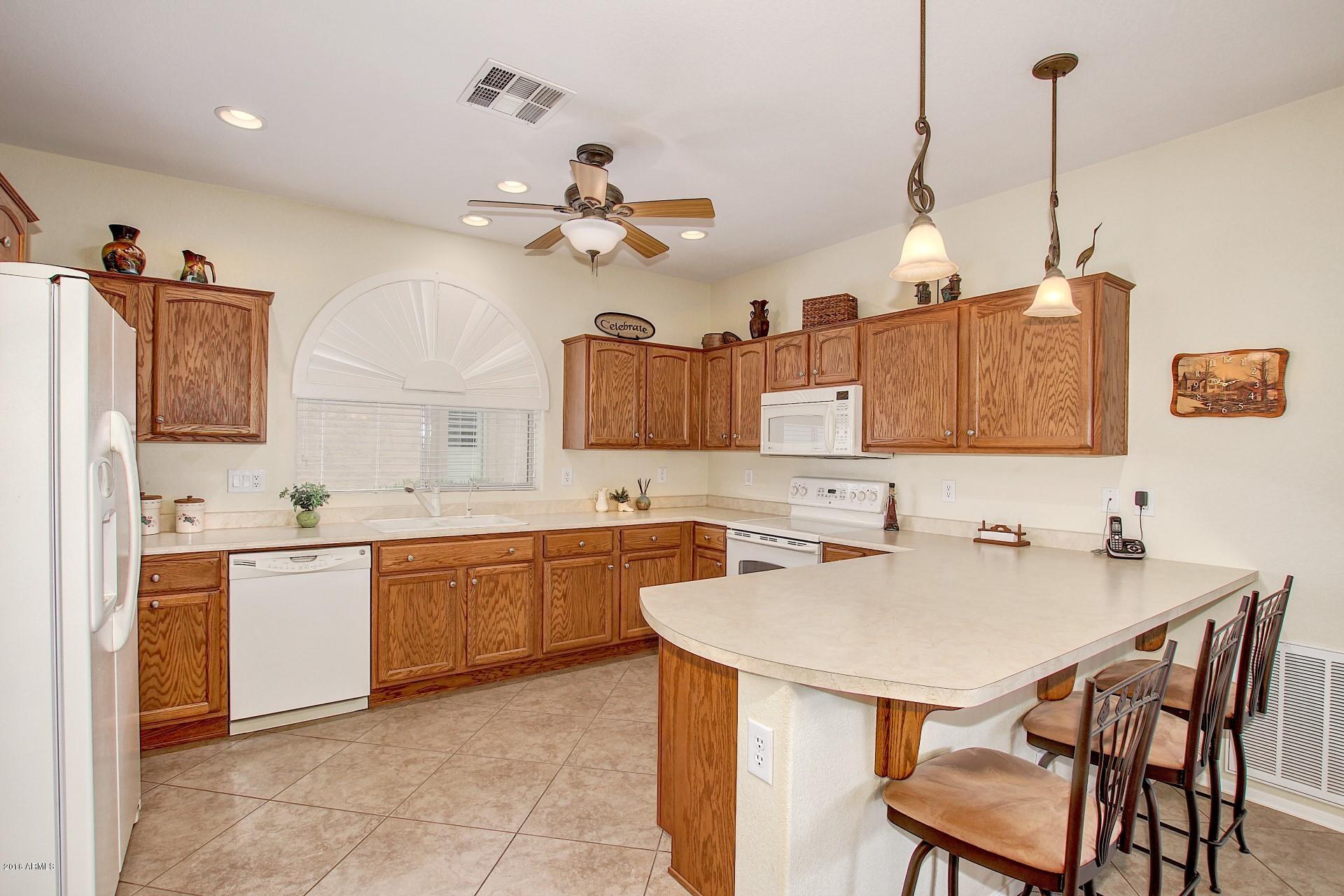 4663 East Rakestraw Lane Gilbert, AZ 85298 - Photo 16 of 33 Kitchen