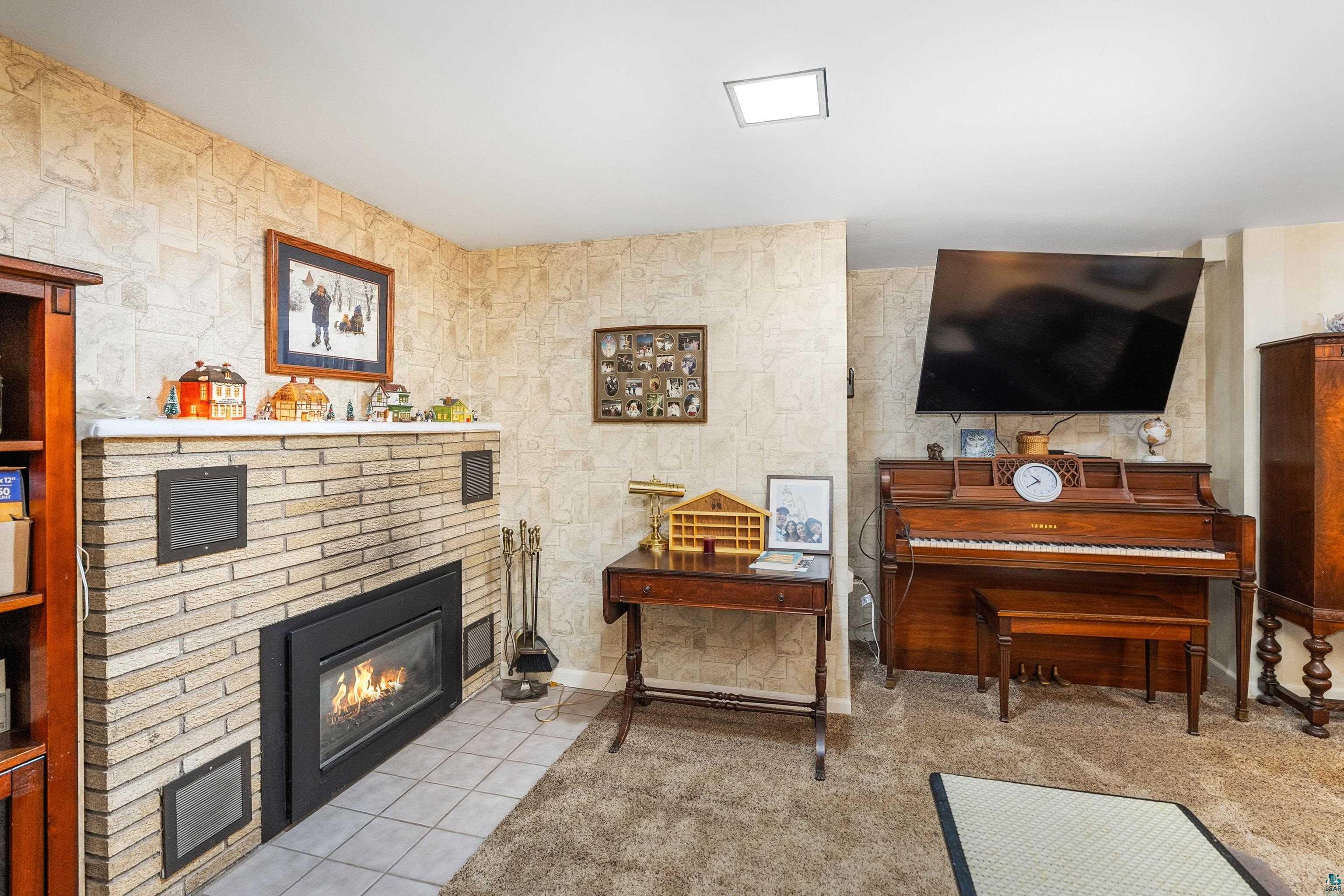 401 Snively Road Duluth, MN 55803 - Photo 20 of 46