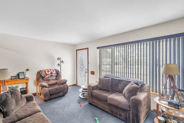 $150,000 | 17617 Burnham Avenue, Lansing, IL 60438