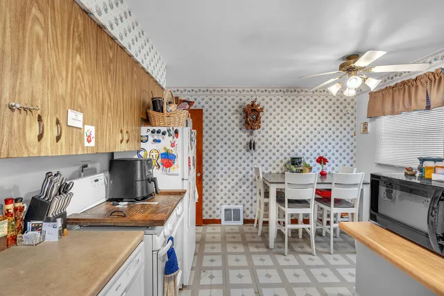 $150,000 | 17617 Burnham Avenue, Lansing, IL 60438