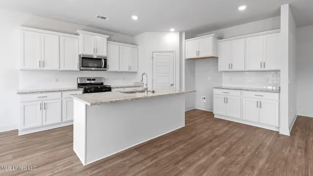 $402,840 | 107 Saratoga Spgs Avenue, Clinton, MS 39056