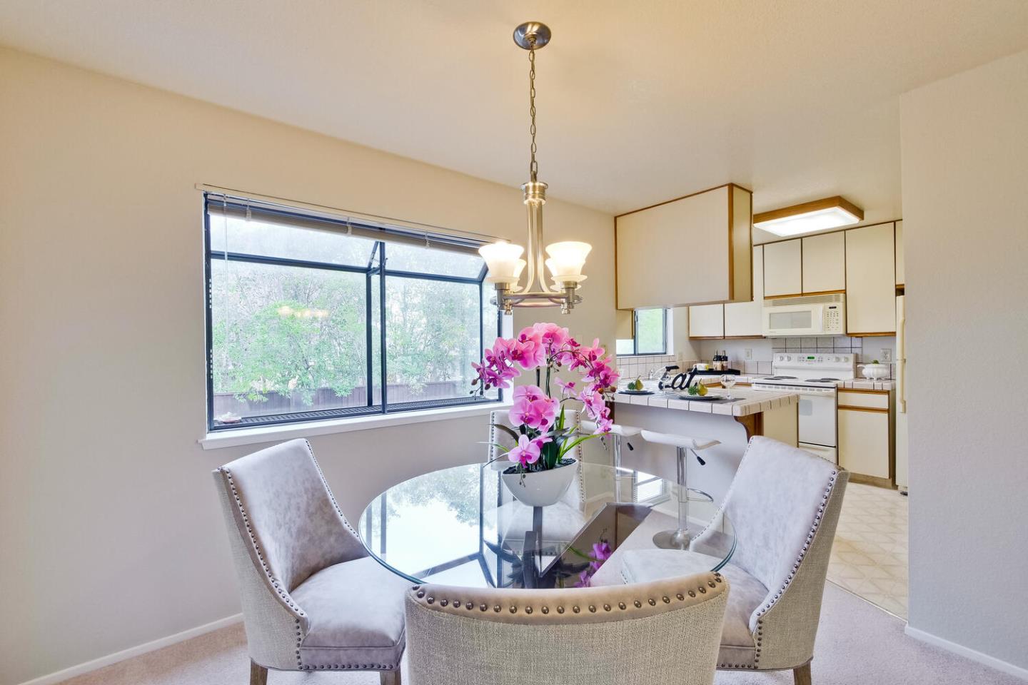 895 Quince Avenue, Unit 12 Santa Clara, CA 95051 - Photo 16 of 39 Gallery Image 16