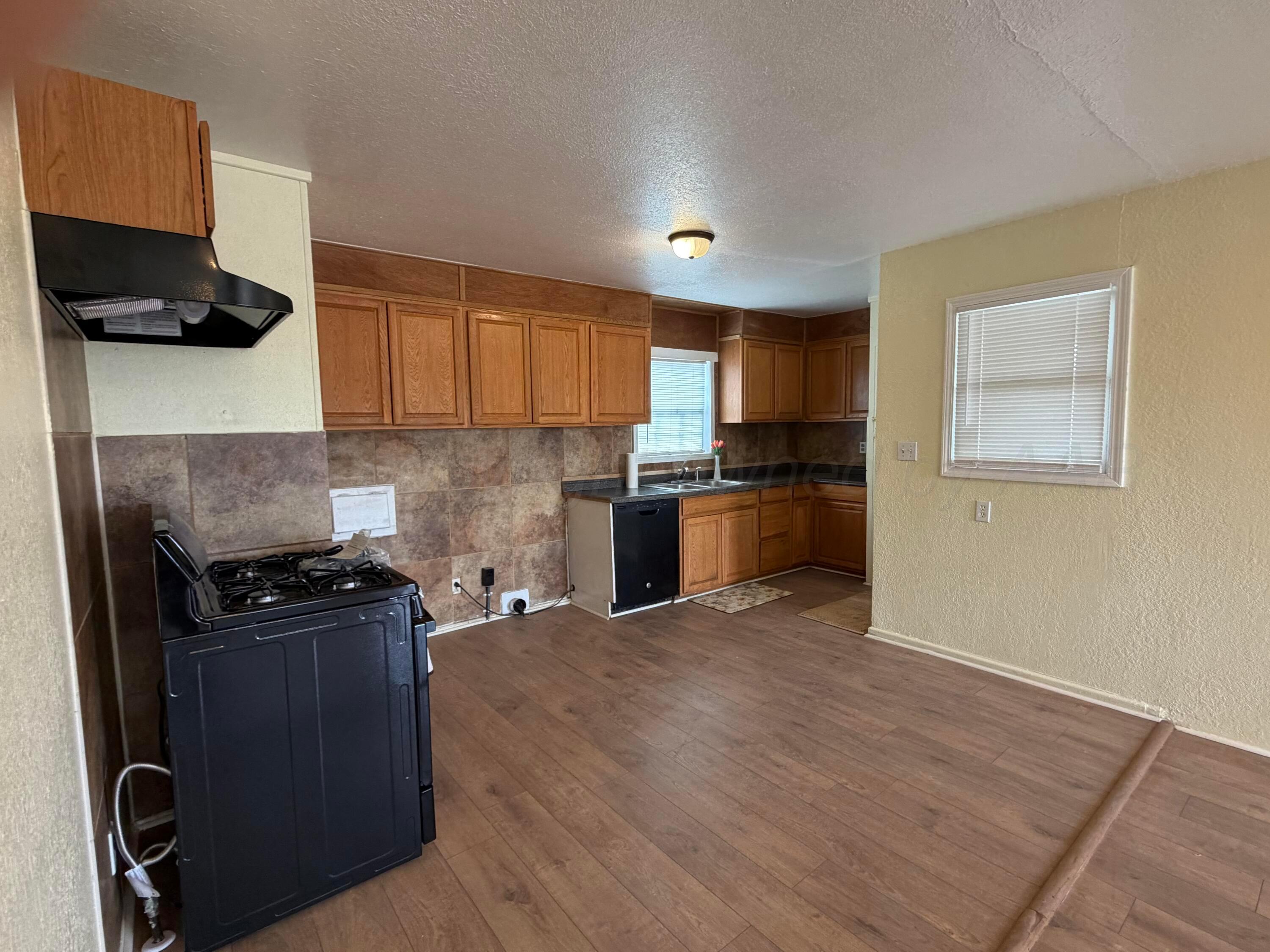 1012 Harper Street Amarillo, TX 79107 - Photo 28 of 34 IMG_4087