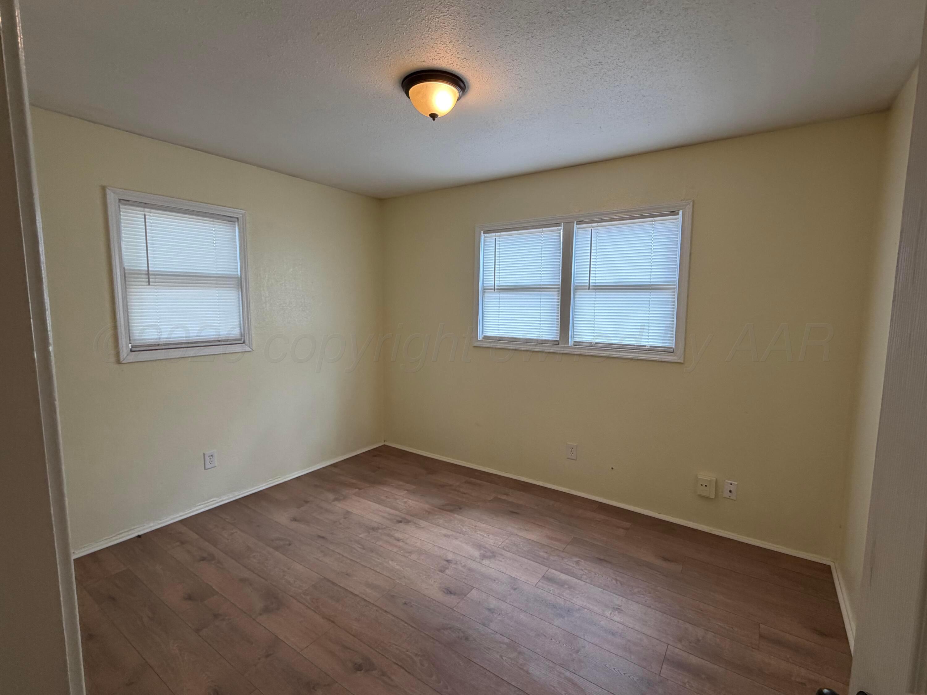 1012 Harper Street Amarillo, TX 79107 - Photo 30 of 34 2nd Bedroom
