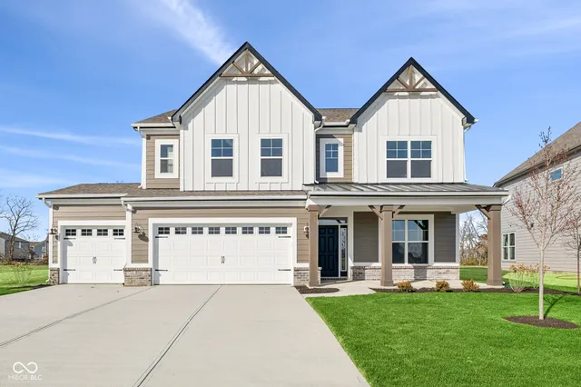 $549,990 | 3714 Hayden Vly Drive, Bargersville, IN 46106