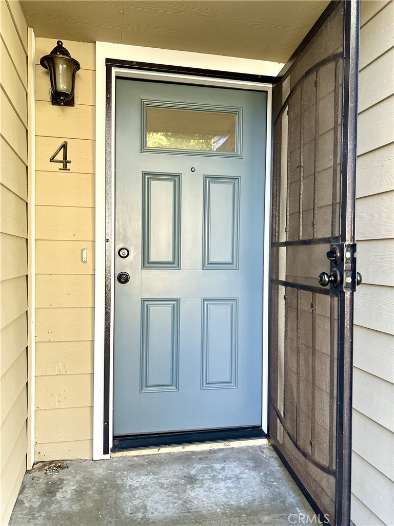 Welcome to 4 Latitude