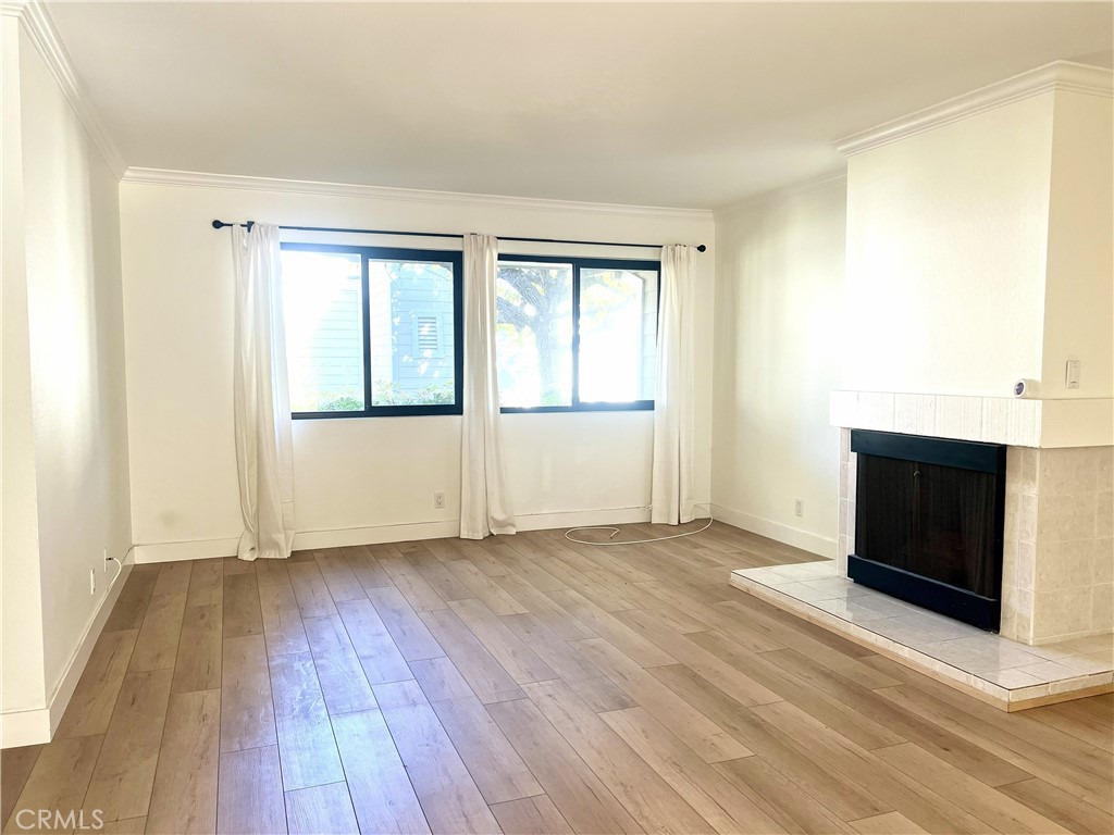 4 Latitude Court Newport Beach, CA 92663 - Photo 16 of 41 Love the natural Sunlight!