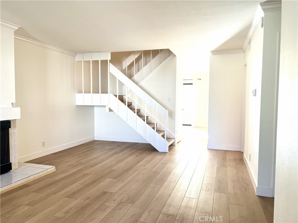 4 Latitude Court Newport Beach, CA 92663 - Photo 17 of 41 a view of entryway with wooden floor
