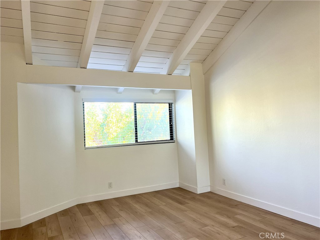 4 Latitude Court Newport Beach, CA 92663 - Photo 20 of 41 Sunshine Pours in.