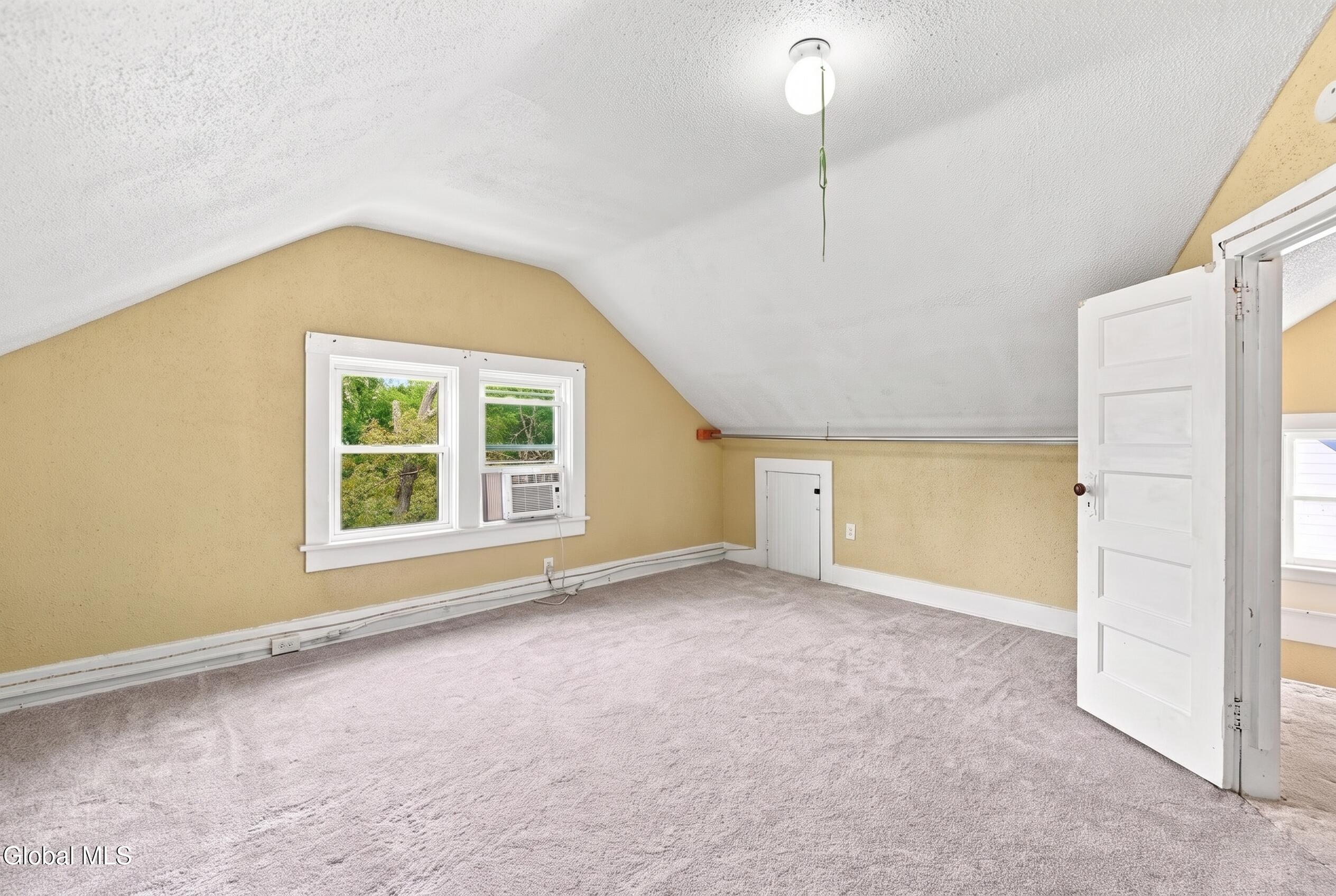 530 Bedford Road Schenectady, NY 12308 - Photo 26 of 35 DSC_4694