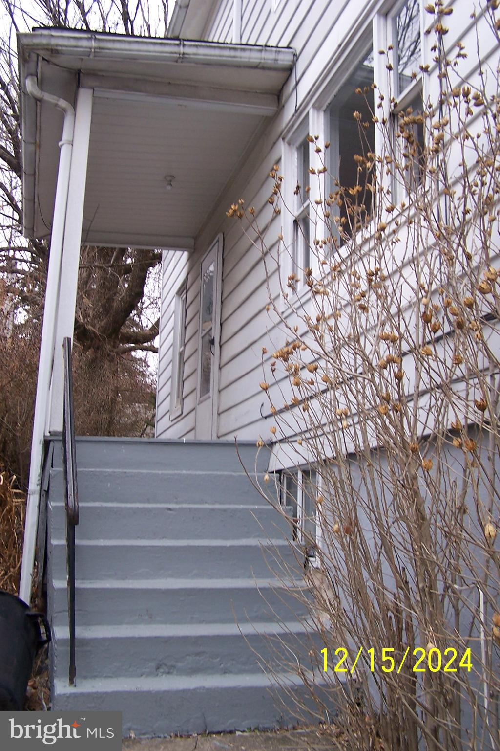 303 West Patterson Street Lansford, PA 18232 - Photo 21 of 22 a view of entryway