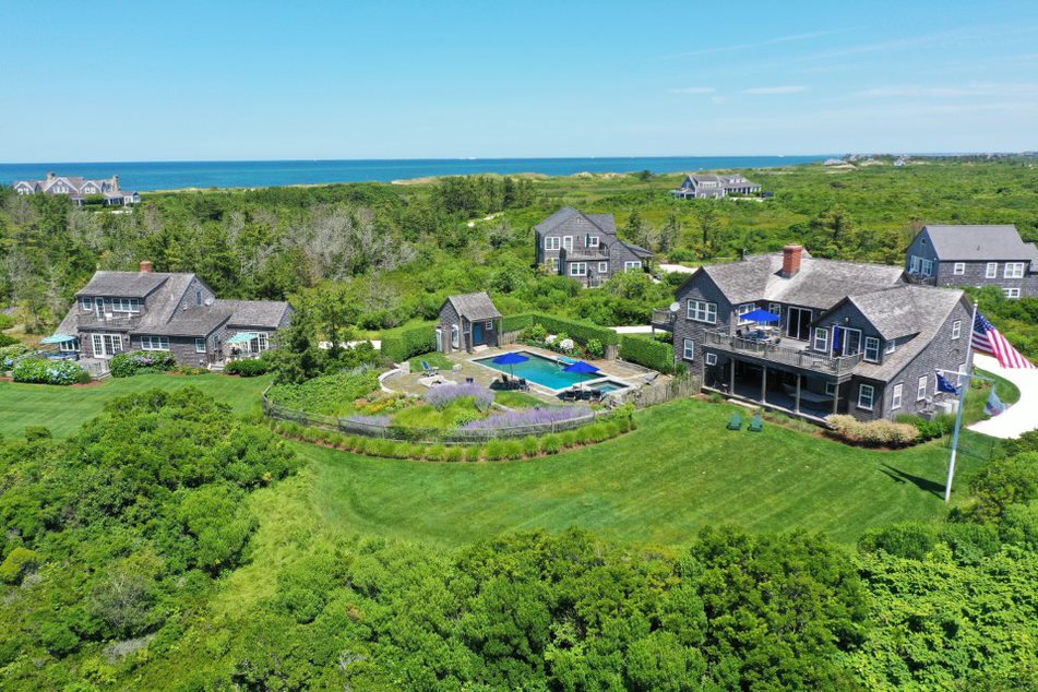 179 Eel Point Road Nantucket, MA 02554 - Photo 18 of 53