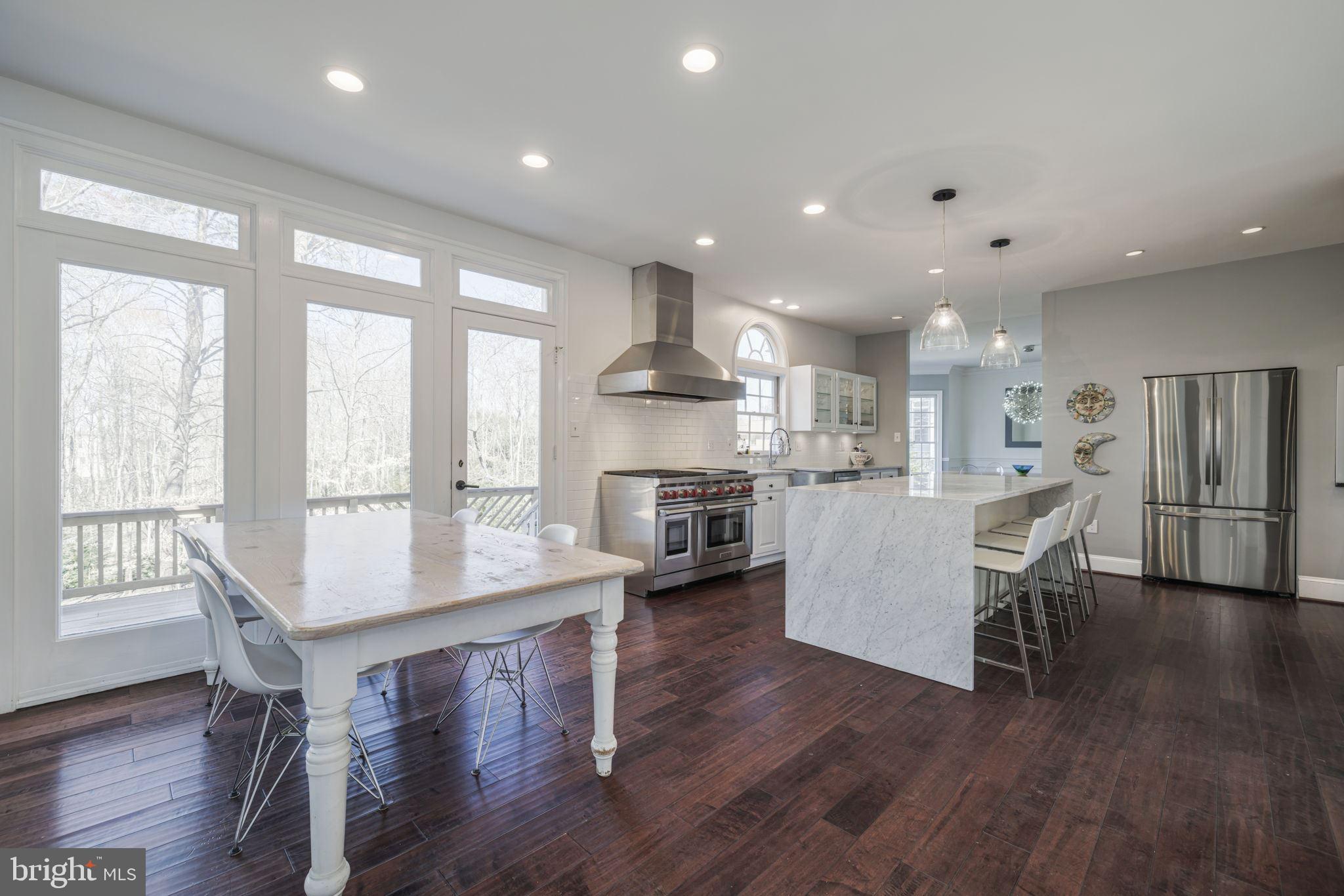 9800 Hall Road Potomac, MD 20854 - Photo 11 of 59 expansive, open across back of house