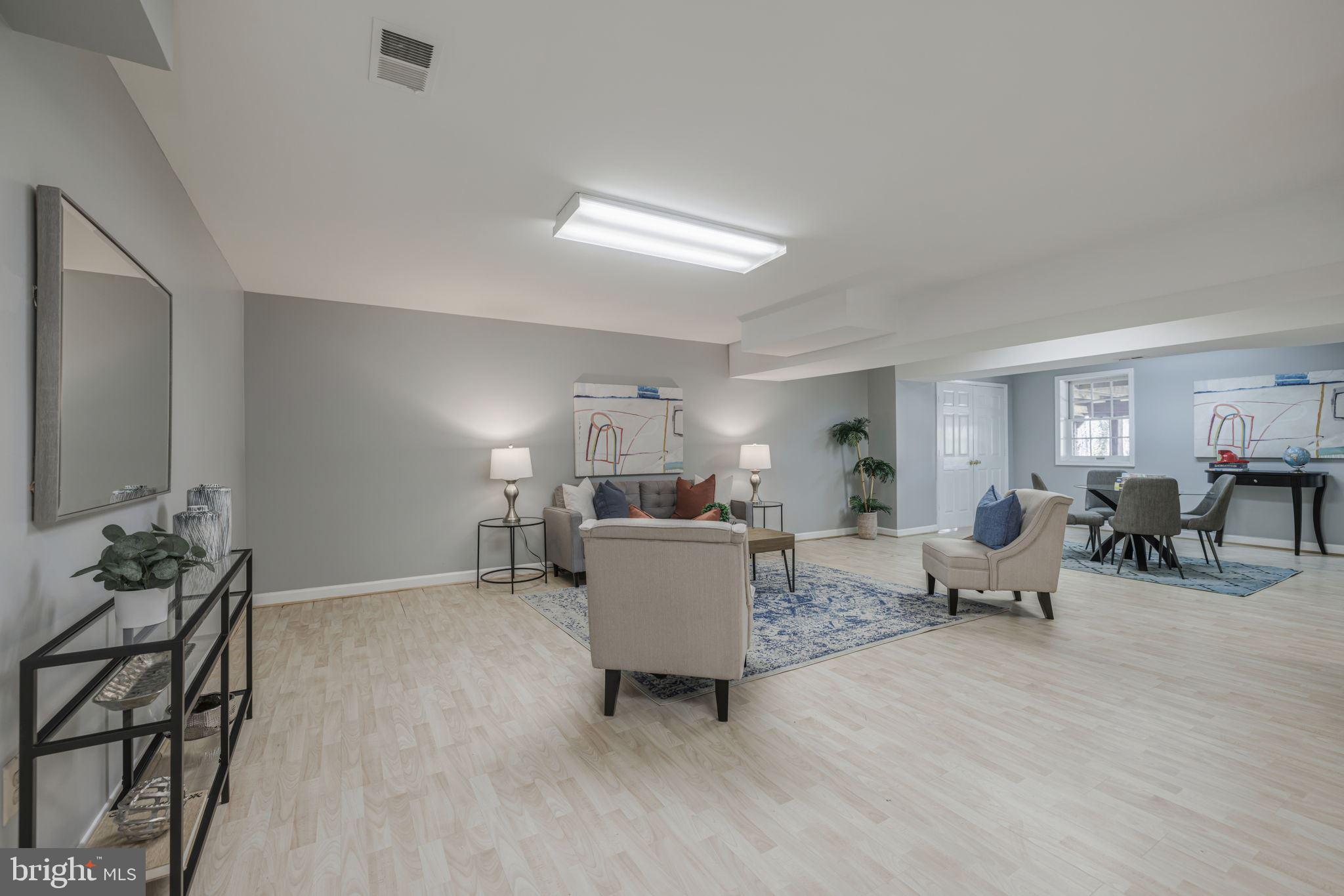 9800 Hall Road Potomac, MD 20854 - Photo 39 of 59 Tour Photo #57