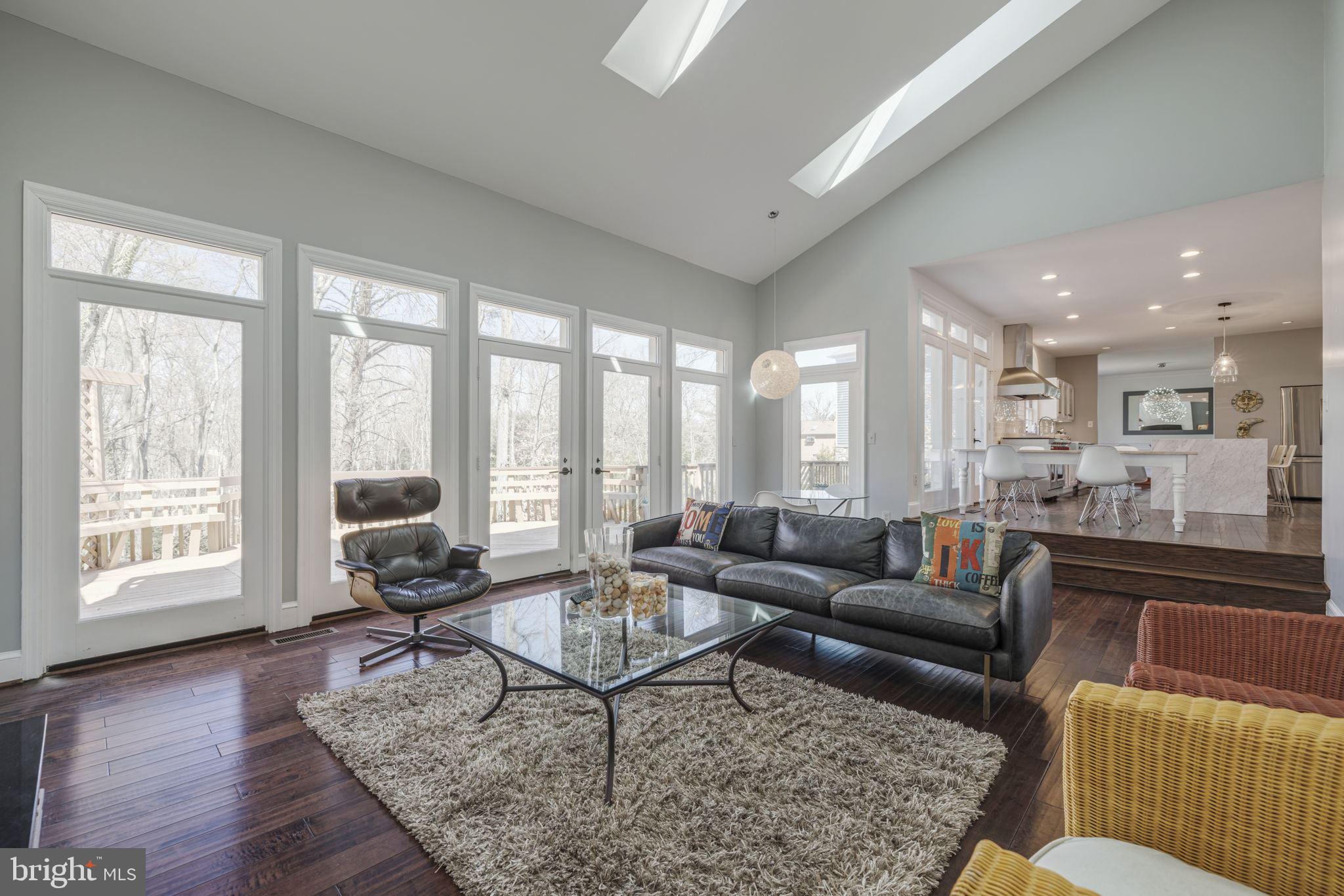 9800 Hall Road Potomac, MD 20854 - Photo 8 of 59 view towards Kitchen