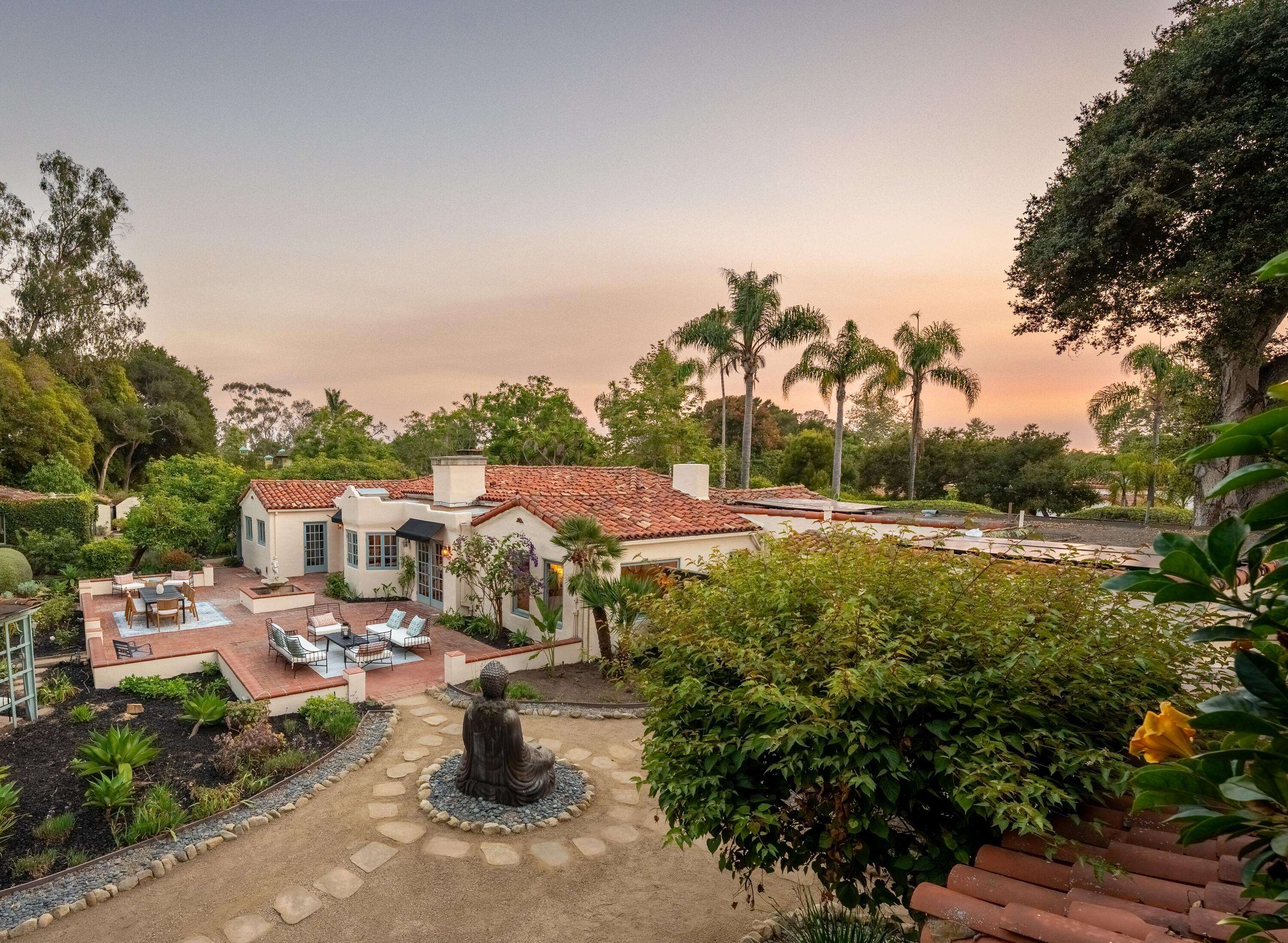 99 La Vuelta Road Montecito, CA 93108 - Photo 2 of 41 _ROY0830-HDR
