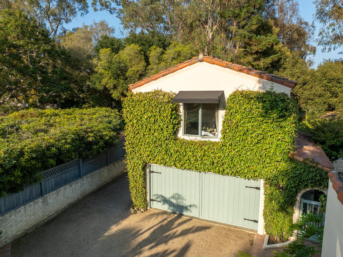 99 La Vuelta Road Montecito, CA 93108 - Photo 32 of 41 DJI_0612