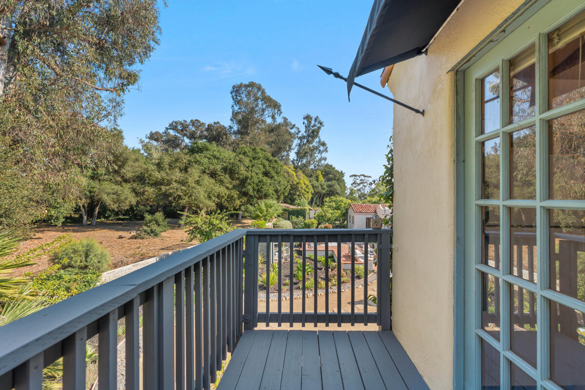 99 La Vuelta Road Montecito, CA 93108 - Photo 37 of 41 _ROY0657