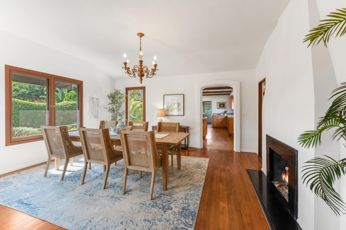 99 La Vuelta Road Montecito, CA 93108 - Photo 8 of 41 Dining Room