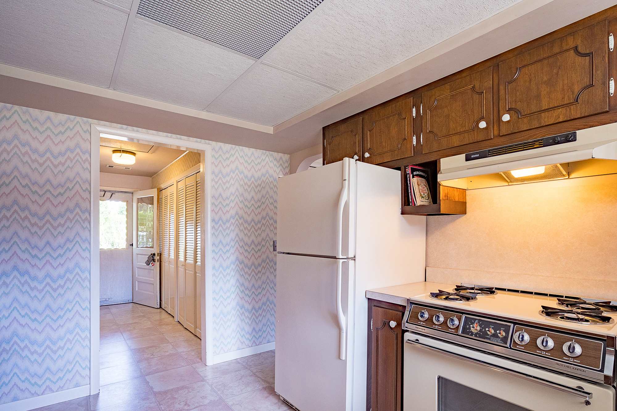 3625 St Joe Center Road Fort Wayne, IN 46835 - Photo 5 of 36 Gallery Image 5