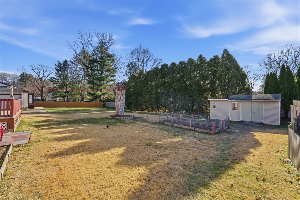 43 Houston Road West Springfield, MA 01089 - Photo 5 of 41