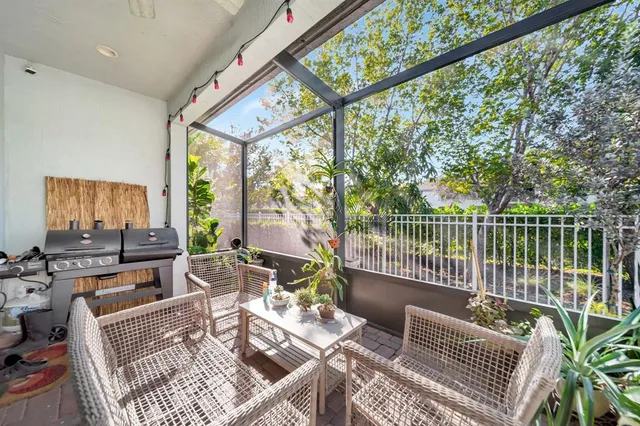 a view of backyard of the house