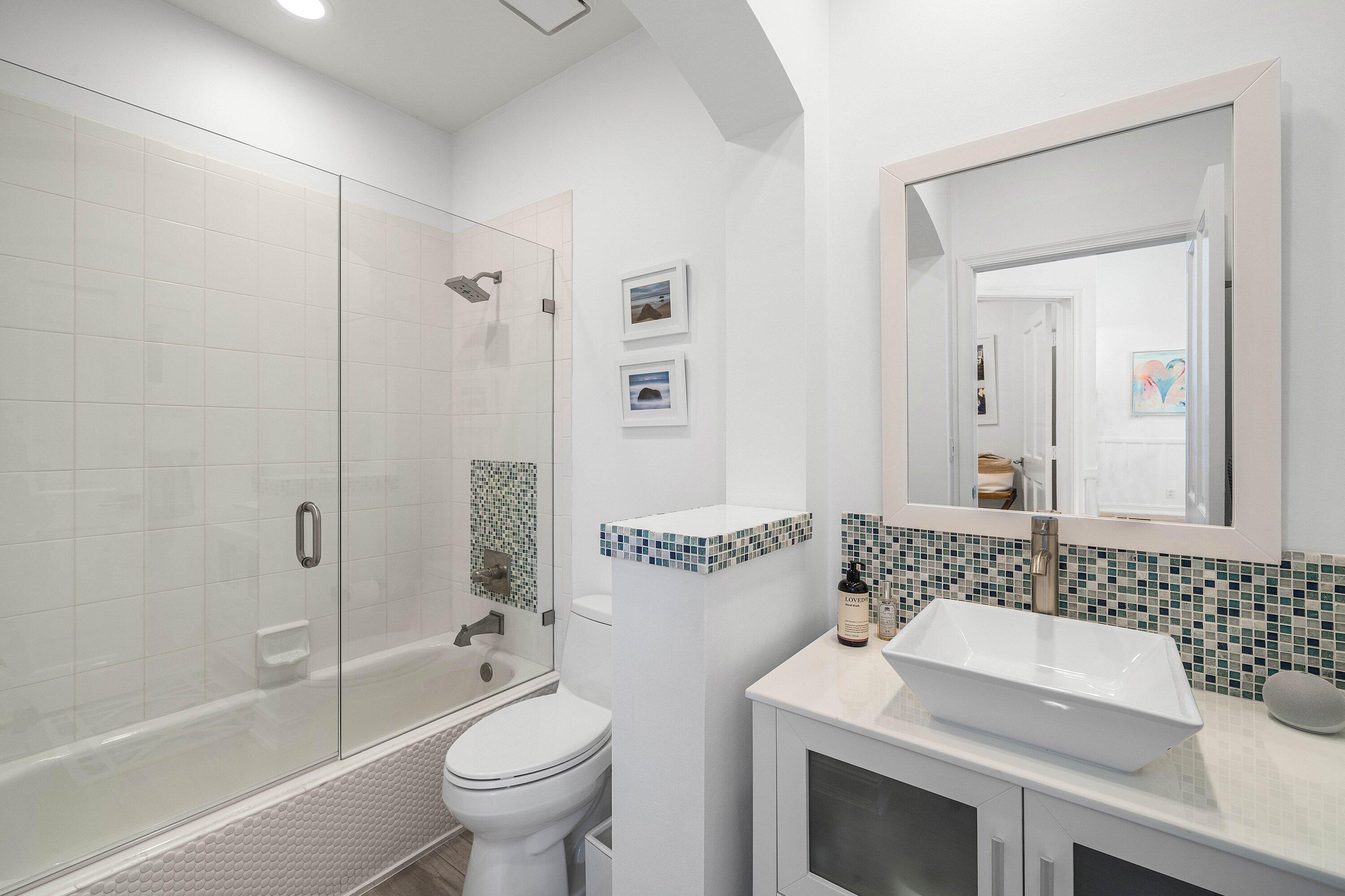 6398 Northwest 23rd Lane Boca Raton, FL 33434 - Photo 29 of 51 Bathroom 3
