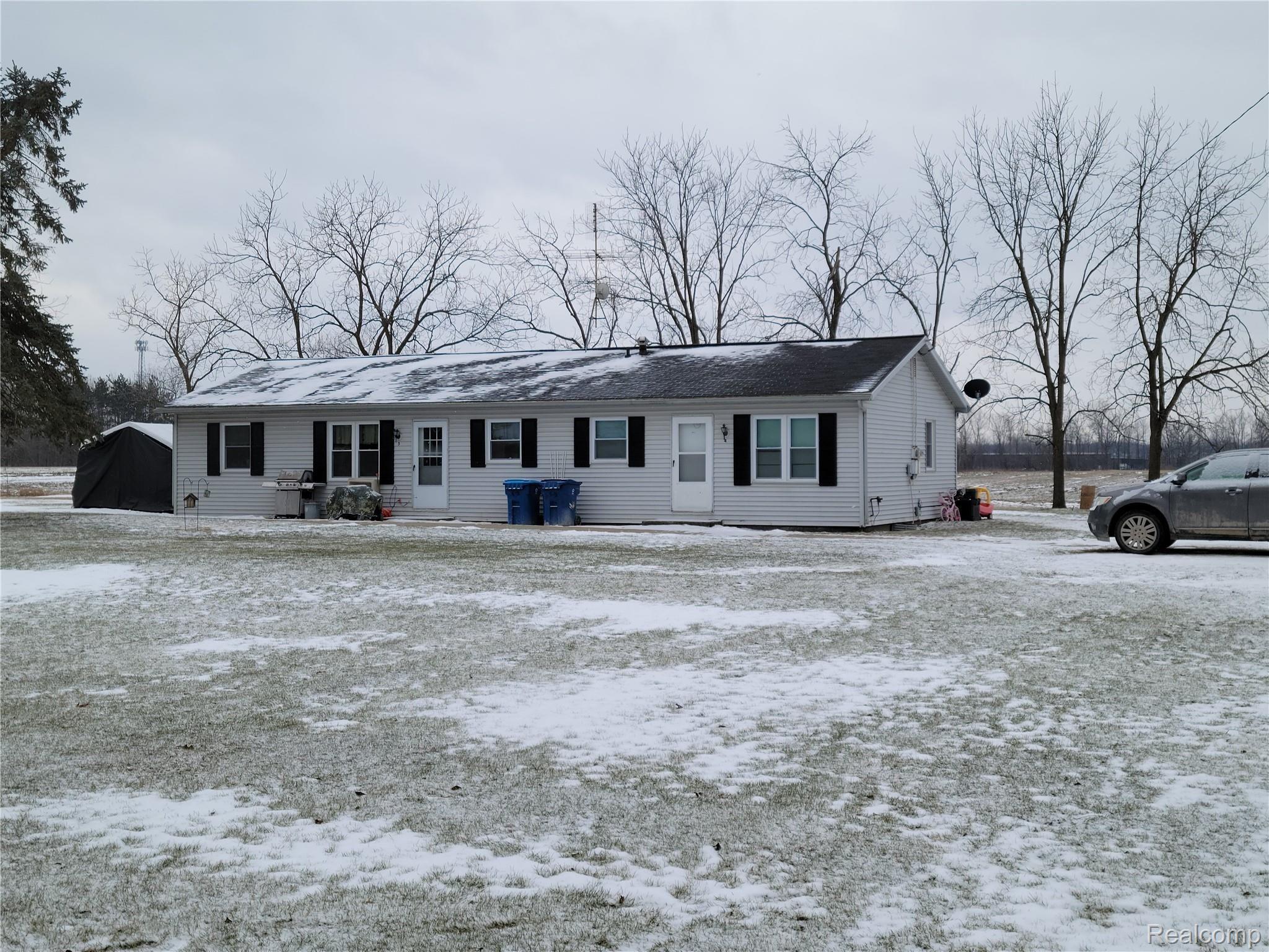 3231 West Ray Road Fenton, MI 48430 - Photo 4 of 35 Duplex