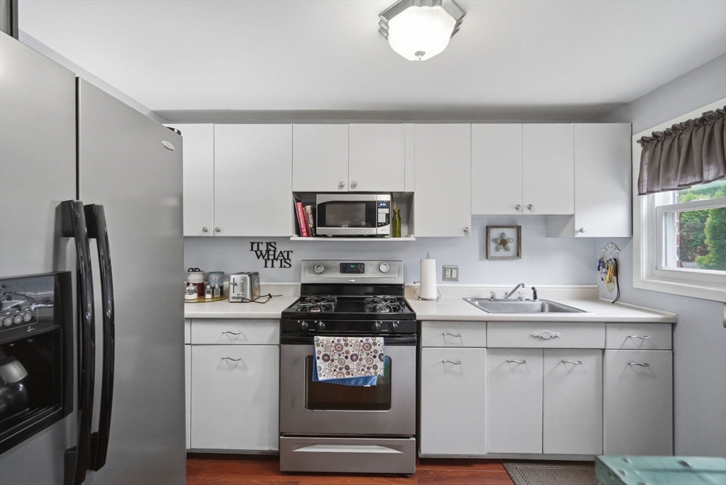 103 Manor Court, Unit 103 Springfield, MA 01118 - Photo 7 of 24