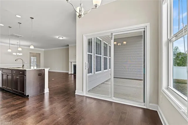 $400,000 | 7850 Fountaingrass Lane, Sherrills Ford, NC 28673