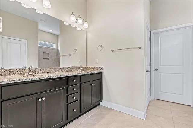 $400,000 | 7850 Fountaingrass Lane, Sherrills Ford, NC 28673