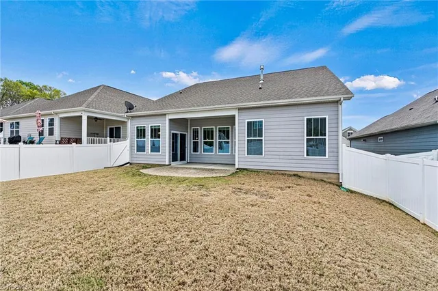 $400,000 | 7850 Fountaingrass Lane, Sherrills Ford, NC 28673